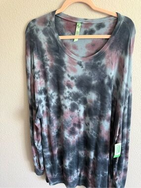 Honeydew Intimates Tie-Dye Long Sleeve Scoop Neck Top in Charcoal and Mauve